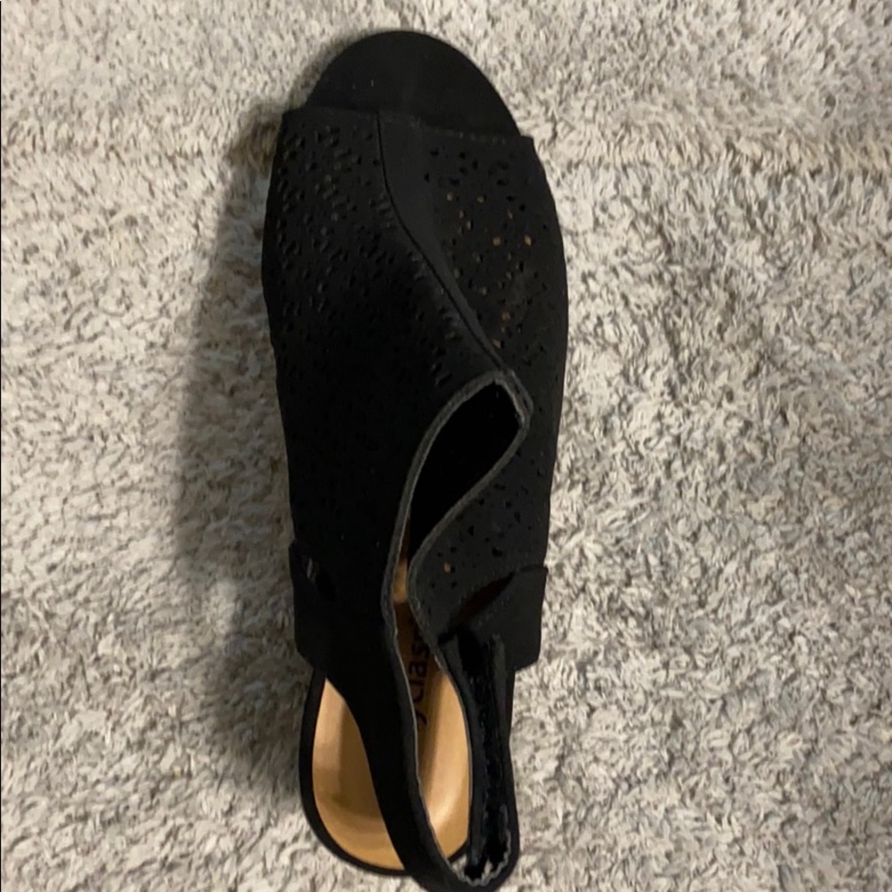 Shoes - Picture 3 of 3